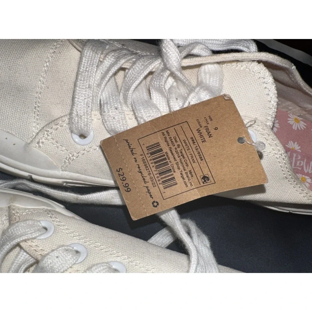 Mad Love Canvas Sneakers Women Fran White Lace Up Shoes Size 9 NWT